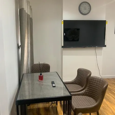 2 Bedroom Appartment Barking  Exterior foto